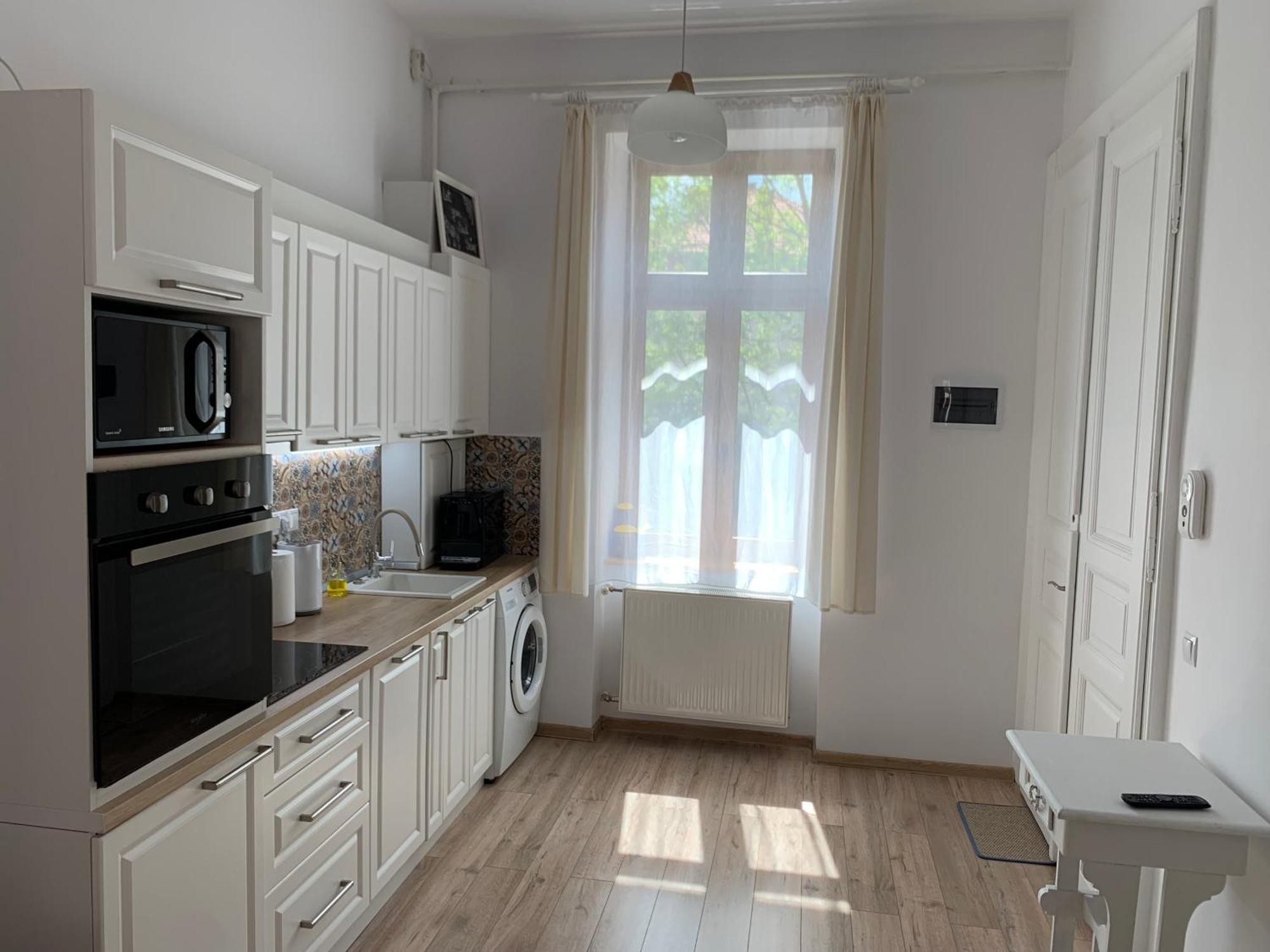 Charming Central Apartments Cluj-Napoca Exterior foto